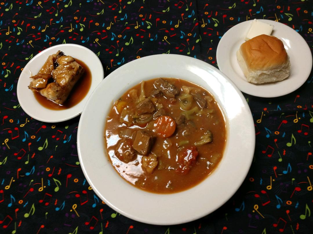 Beef Stew Dinner Special – Elwoods Pub